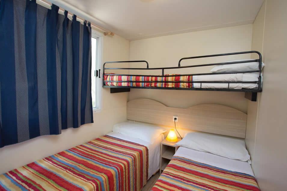 فيلا Chiclana Mobile House - Piscina , Wi-Fi, Relax شيكلانا دي لا فرونتيرا المظهر الخارجي الصورة